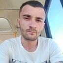 Юр, 32 года