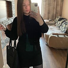 Фотография девушки Карина, 18 лет из г. Комсомольск-на-Амуре