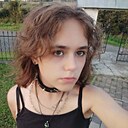Юэ, 18 лет