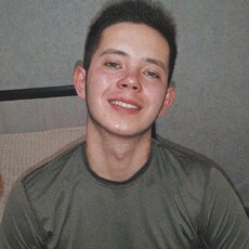 Фотография мужчины Василий, 22 года из г. Оренбург