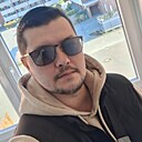 Pit, 33 года
