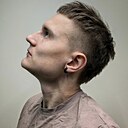 Лев, 27 лет