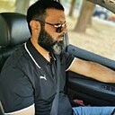 Акбар, 42 года