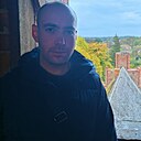 Al, 33 года