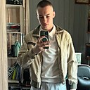 Максим, 18 лет
