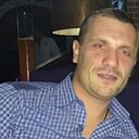 Ден, 33 года