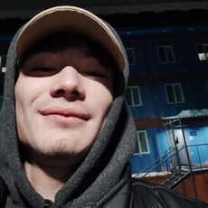 Фотография мужчины Комилжан, 22 года из г. Мариуполь