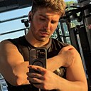 Амир, 26 лет