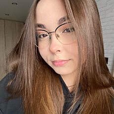 Фотография девушки Алина, 18 лет из г. Магнитогорск