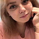 Полина, 23 года