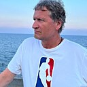 Дрим Тим, 51 год