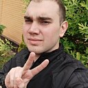 Максим, 22 года