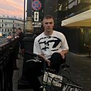 Максим, 22 года