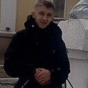 Максим, 24 года