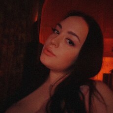 Фотография девушки Алина, 21 год из г. Фаниполь