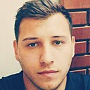Максим, 33 года