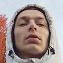 Максим, 23 года