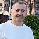 Лев, 48 лет