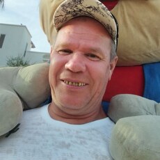 Фотография мужчины Артем, 47 лет из г. Ханты-Мансийск