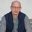 Ден, 44 года