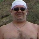 Kisvitalival, 53 года