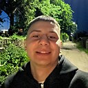 Максим, 22 года