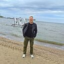 Михаил, 42 года