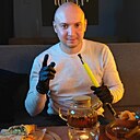 Павел, 33 года