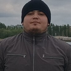 Фотография мужчины Тохир, 22 года из г. Волжский