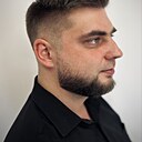 Максим, 33 года