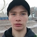 Максим, 19 лет