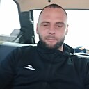 Роман, 33 года