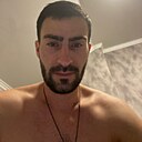 Амо, 30 лет