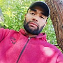 Шохрух Рустамов, 39 лет
