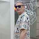 Рафаэль, 54 года