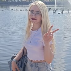 Фотография девушки Арина, 20 лет из г. Челябинск
