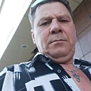 Лео, 44 года