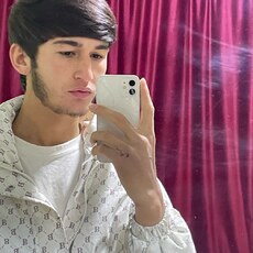 Фотография мужчины Azizjon, 20 лет из г. Истра