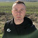 Leon, 42 года