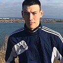 Макс, 22 года
