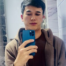 Фотография мужчины Мансур, 21 год из г. Партизанск