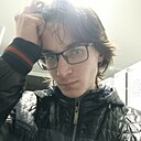 Максим, 22 года