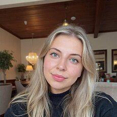 Фотография девушки Полина, 19 лет из г. Ковров