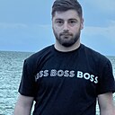 Нарек, 22 года