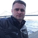 Tr, 32 года