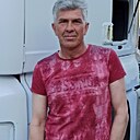 Он, 47 лет