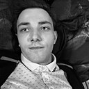 Максим, 23 года