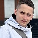 Артур, 18 лет
