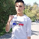 Зиёдулло, 20 лет