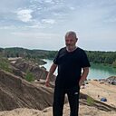Миша, 42 года